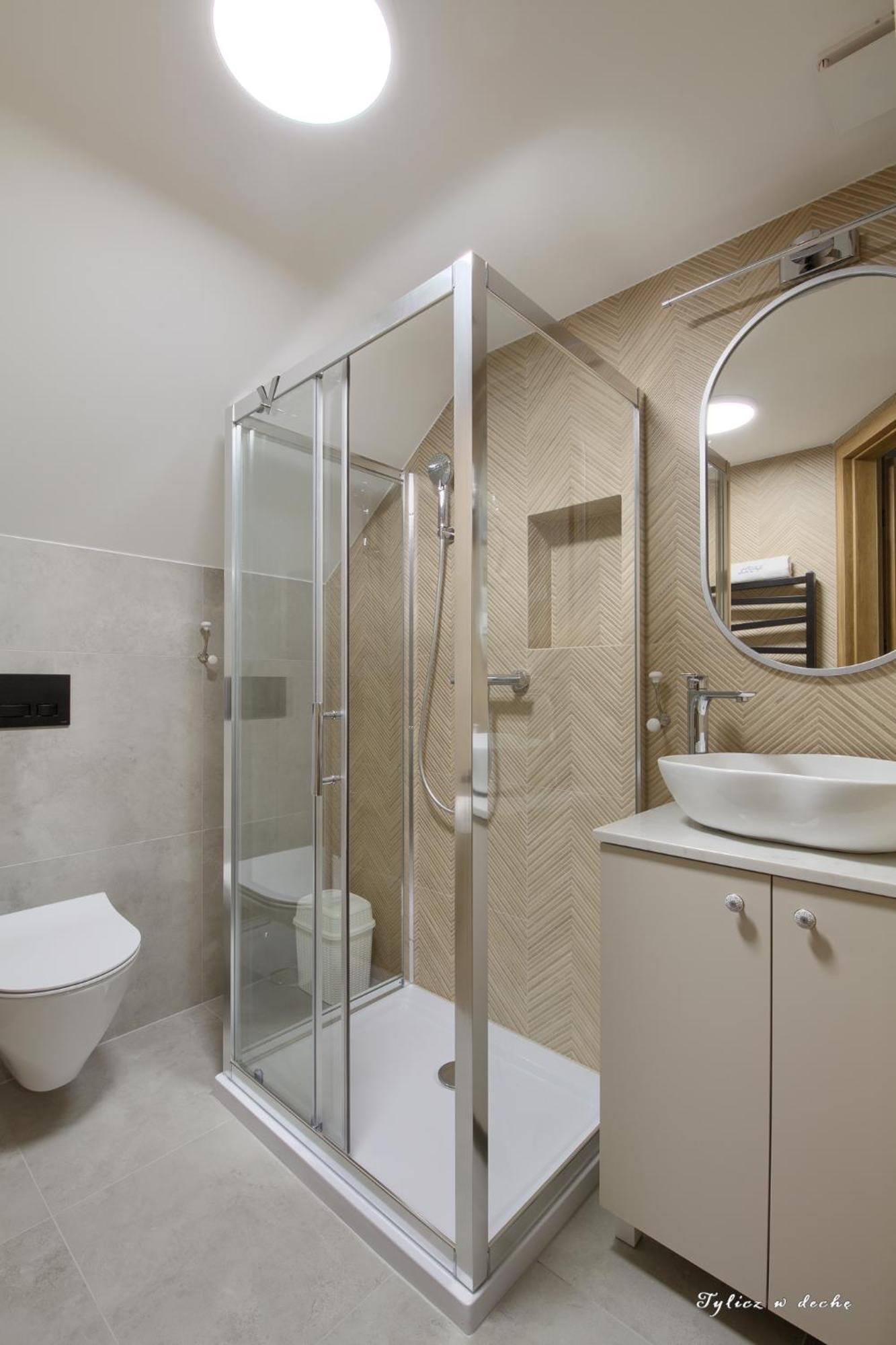 Tylicz W Deche Pokoje I Apartamenty 外观 照片