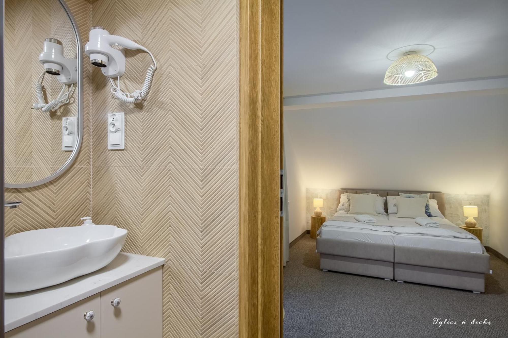 Tylicz W Deche Pokoje I Apartamenty 外观 照片